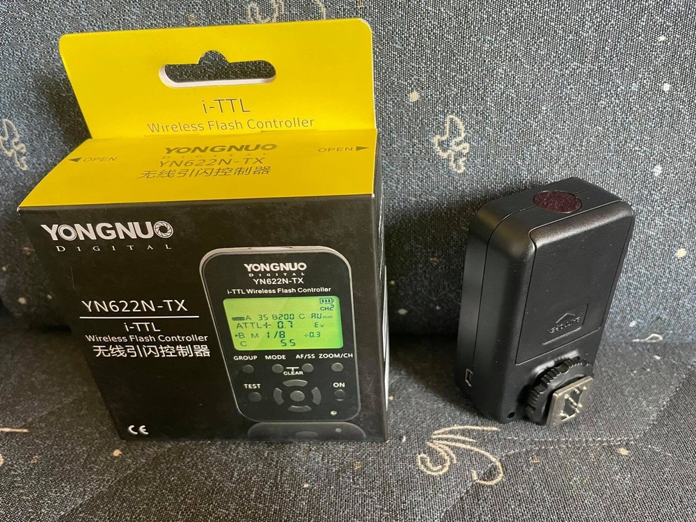 yongnuo yn622n-tx flash controller.