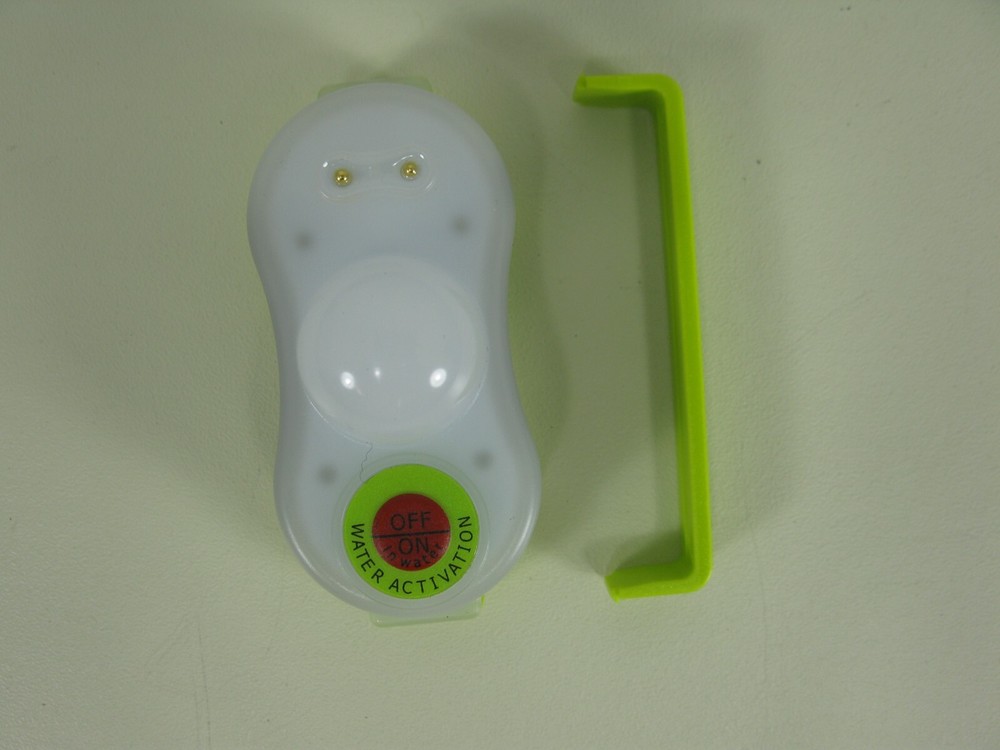 *NEW* ACR 3764 HEMILIGHT3 HL3 AUTOMATIC WATER ACTIVATED LIFEJACKET INDICATOR LED