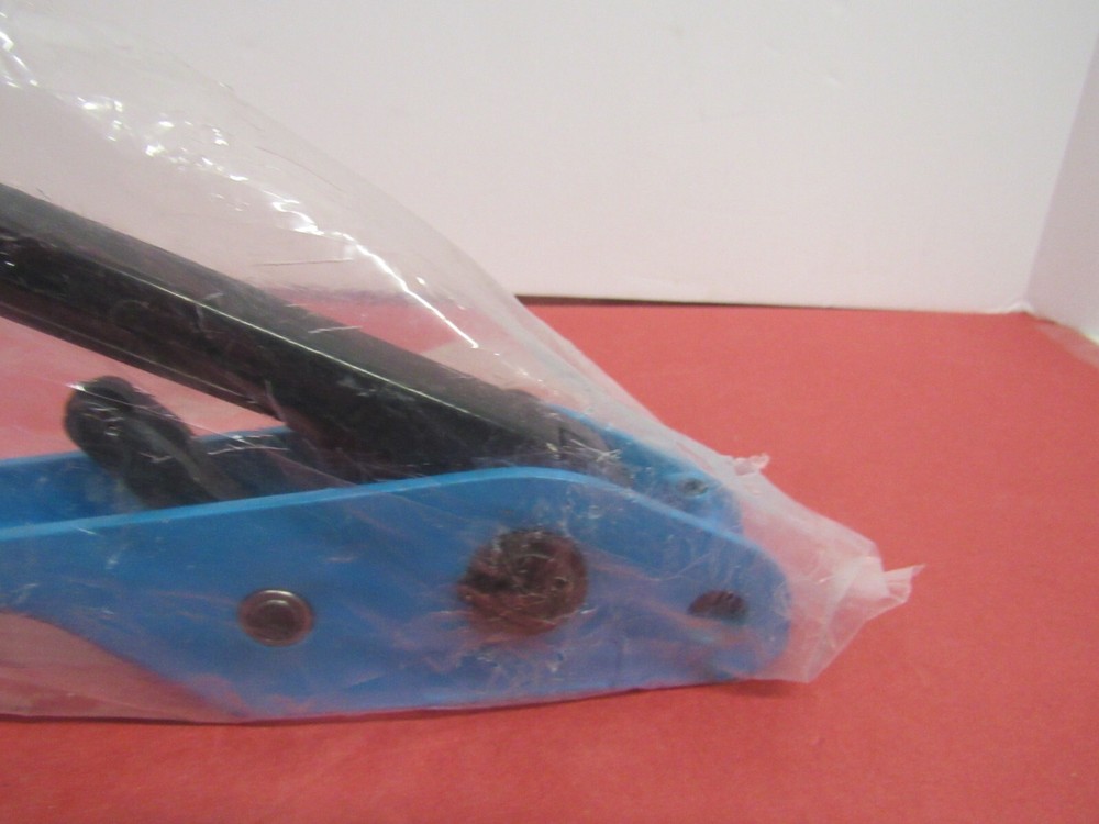 New in Bag Banding Tool Strapping Tool