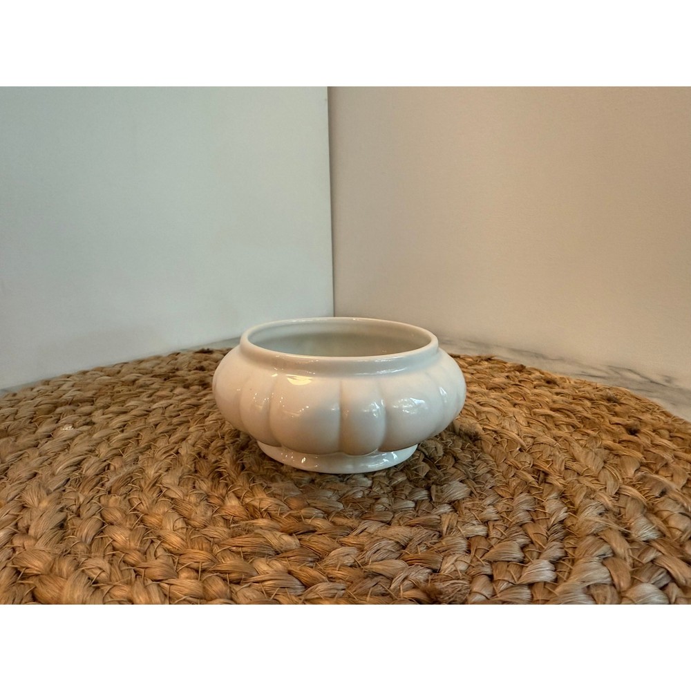 Vintage small white Matson (Japan) ceramic cachepot planter