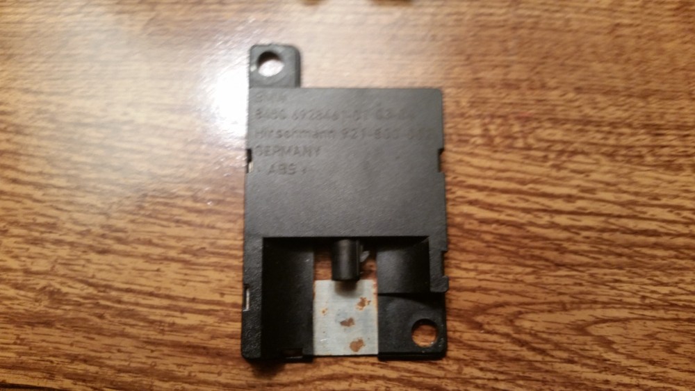 BMW Bluetooth antenna