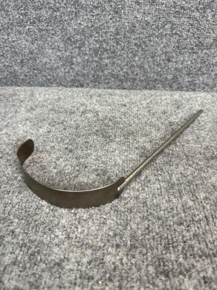 Thompson 43118 Malleable Retractor, Fixed, 1" X 8"