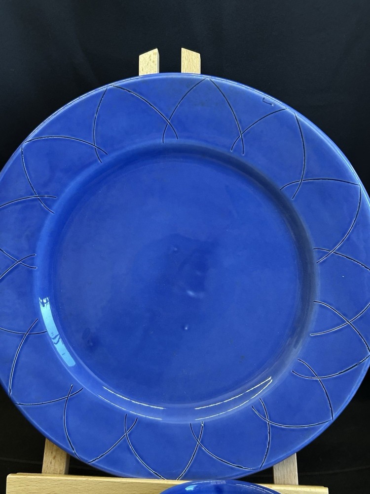 PRESENT TENSE INDIGO BLUE Cup, Dinner Plate And Charger, Etchings