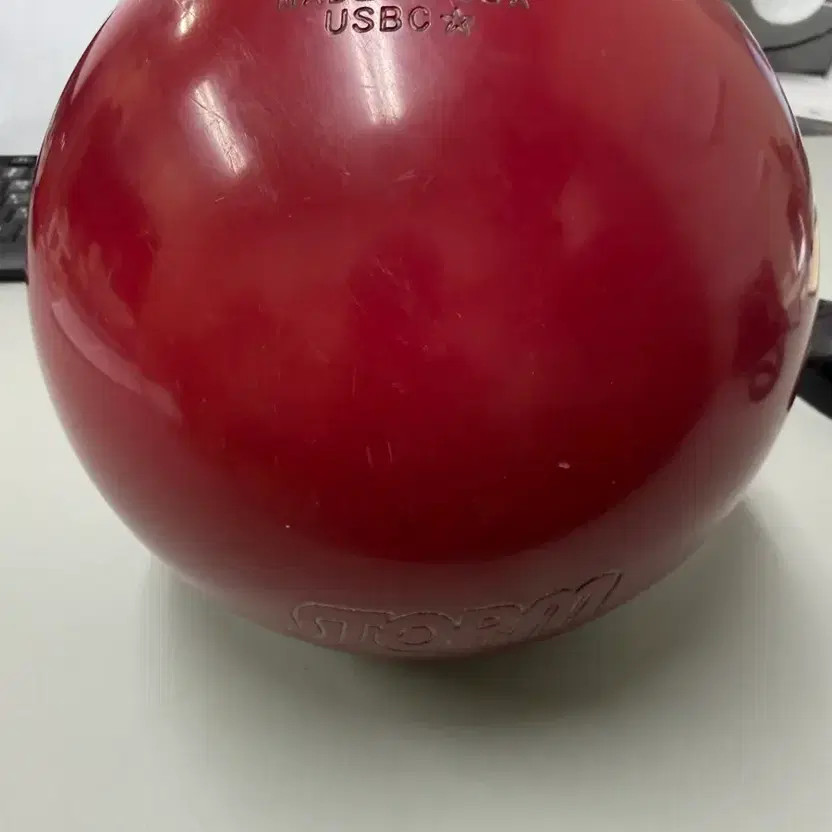 Storm Solid Lock 15lb Bowling Ball - Lightly Used