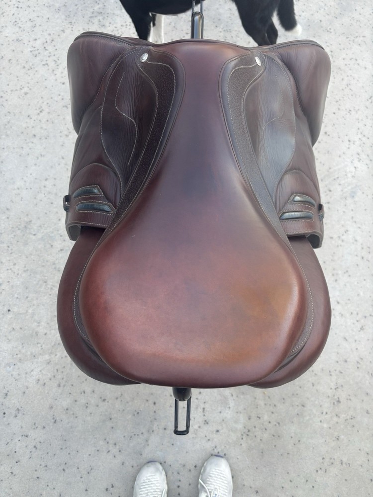 Devoucoux Biarritz Lab Jumping Saddle 17.5" Brown Arcade Normale