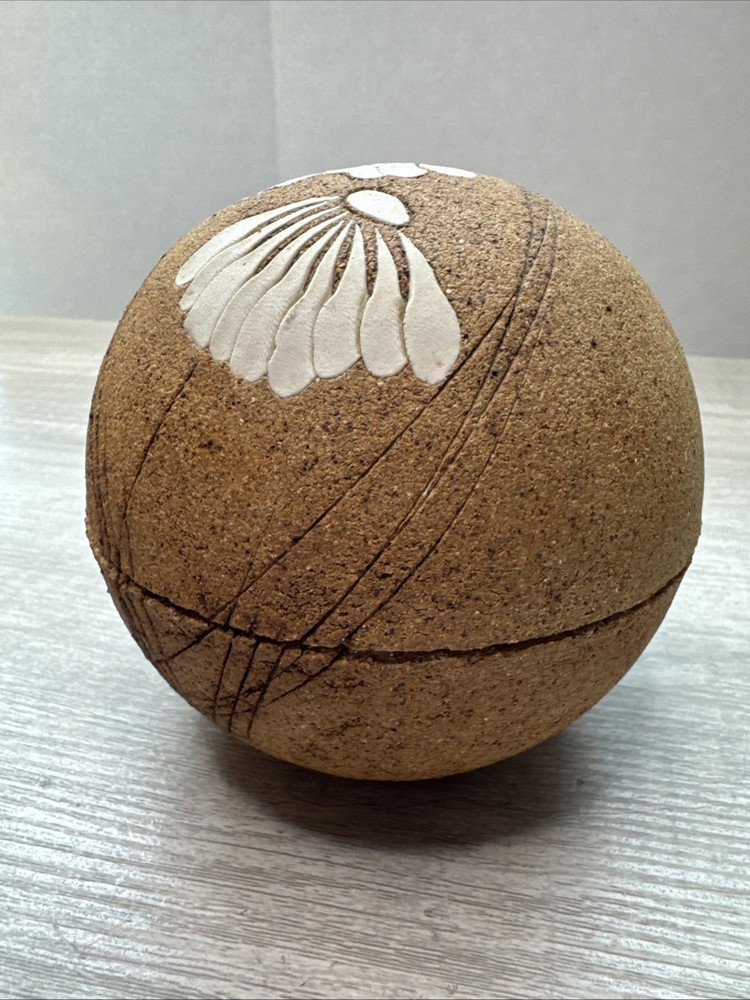 PAUL GOODERHAM STUDIO POTTERY Lidded ball / globe JAR Signed