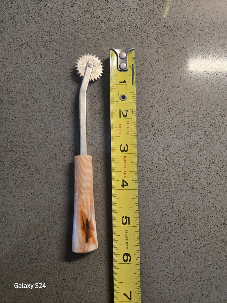 Vintage Dritz Tracing Wheel Pattern Marker - Marbled Bakelight Handle