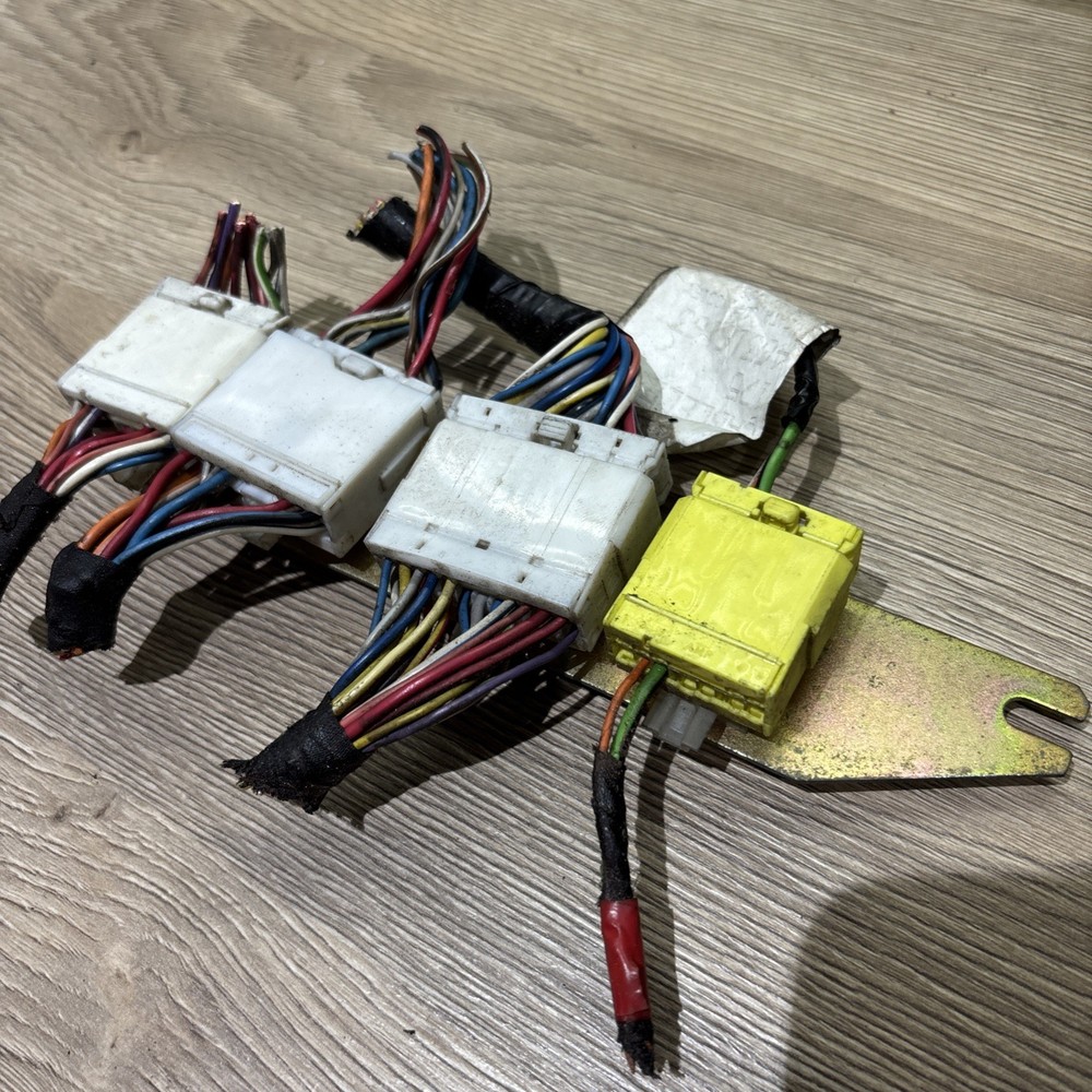 Fiat Coupe Connector Rail Yellow Connector