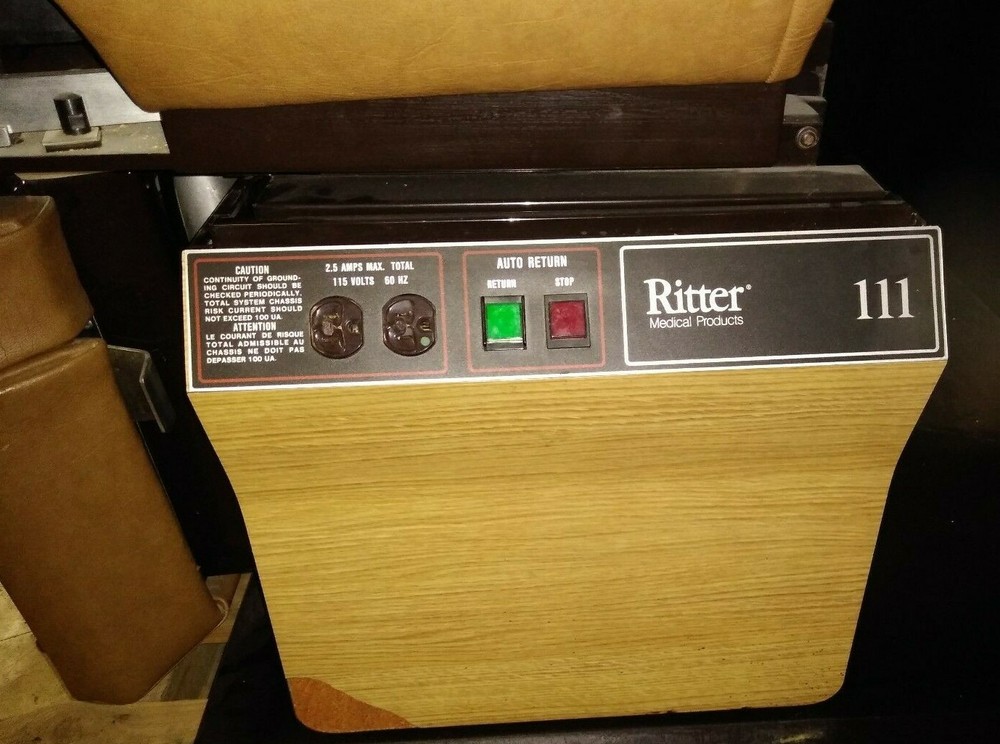 RITTER 111 POWER MEDICAL EXAM TABLE - WORKING, SEE DESCRIPTION