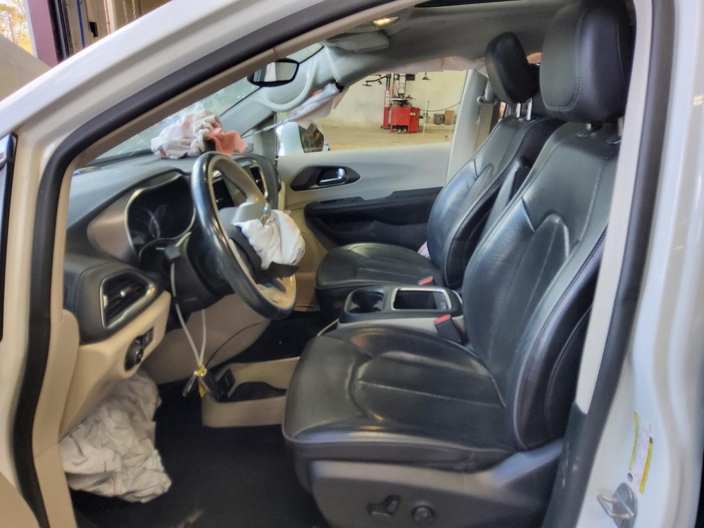 Used A/C Selector Switch fits: 2019 Chrysler Pacifica rear Grade A