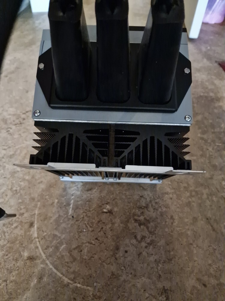DANFOSS MCD202 75kW 3phase SOFT STARTER MCD 202-075-T4-CV1 / Danfoss VLT MCD 202