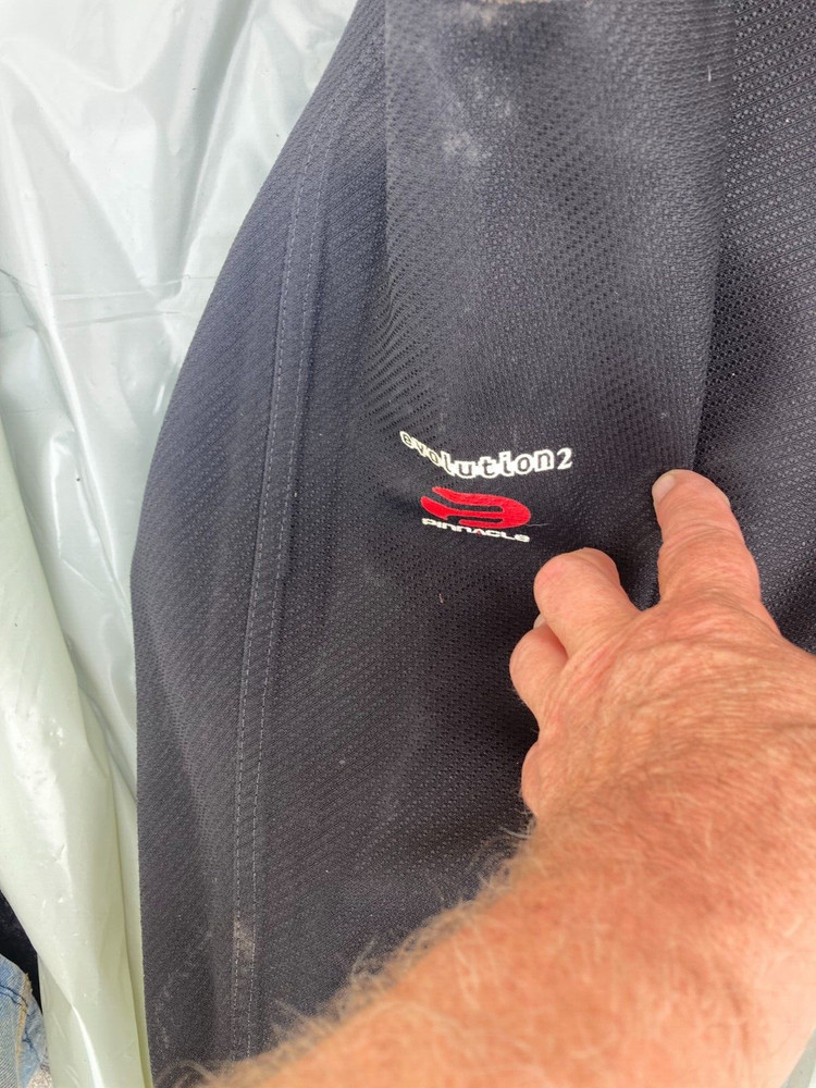 PINNACLE EVOLUTION2 DRY SUIT WITH EQUIPTMENT BAG