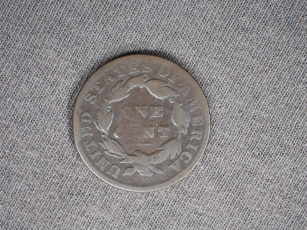 1831 Coronet Matron Head Large Cent Medium letters US mint copper 1c #4