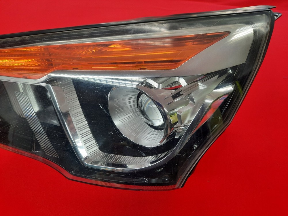 SSANGYONG TURISMO HEADLIGHT PASSENGER SIDE 2015