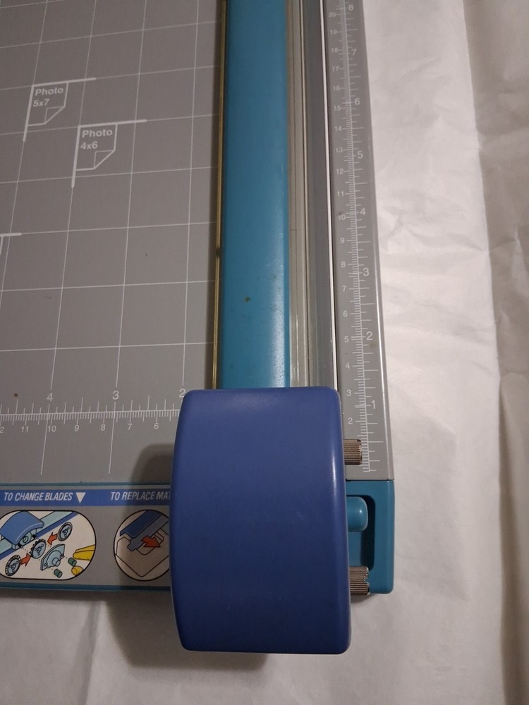 Carl Professional Rotary Trimmer 12" RT-200 (Wpgrg)