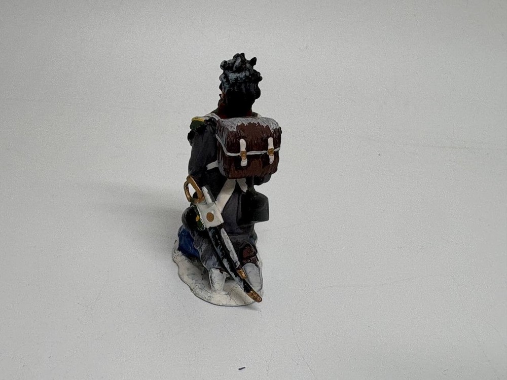 AC05J Infantryman Praying Painted