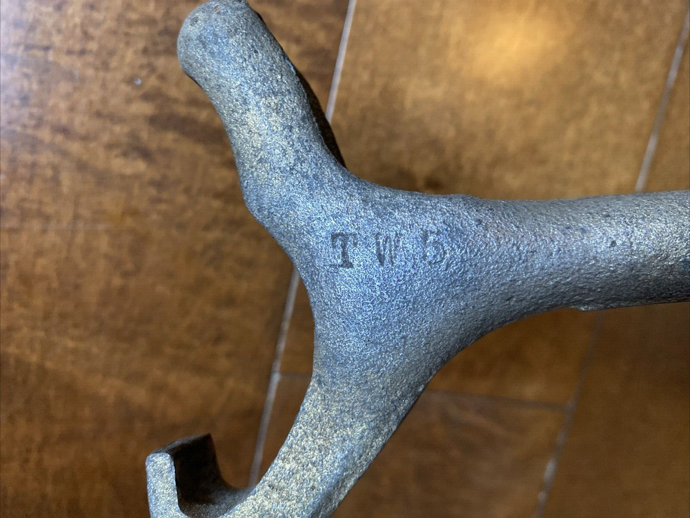 SIERRA TW5 10" FIREMAN'S SPINNER WRENCH HYDRANT VINTAGE