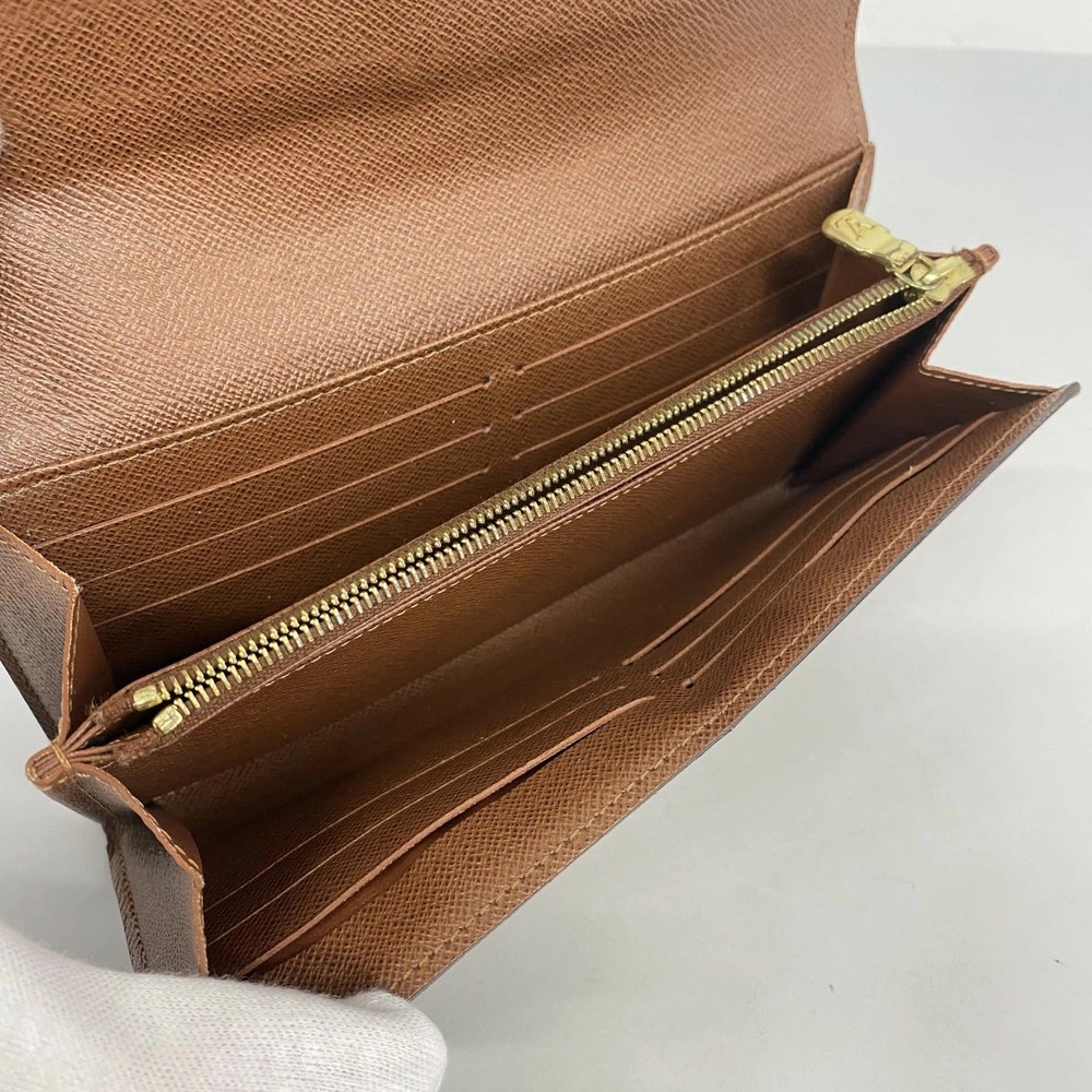 Louis Vuitton Monogram Trifold Wallet