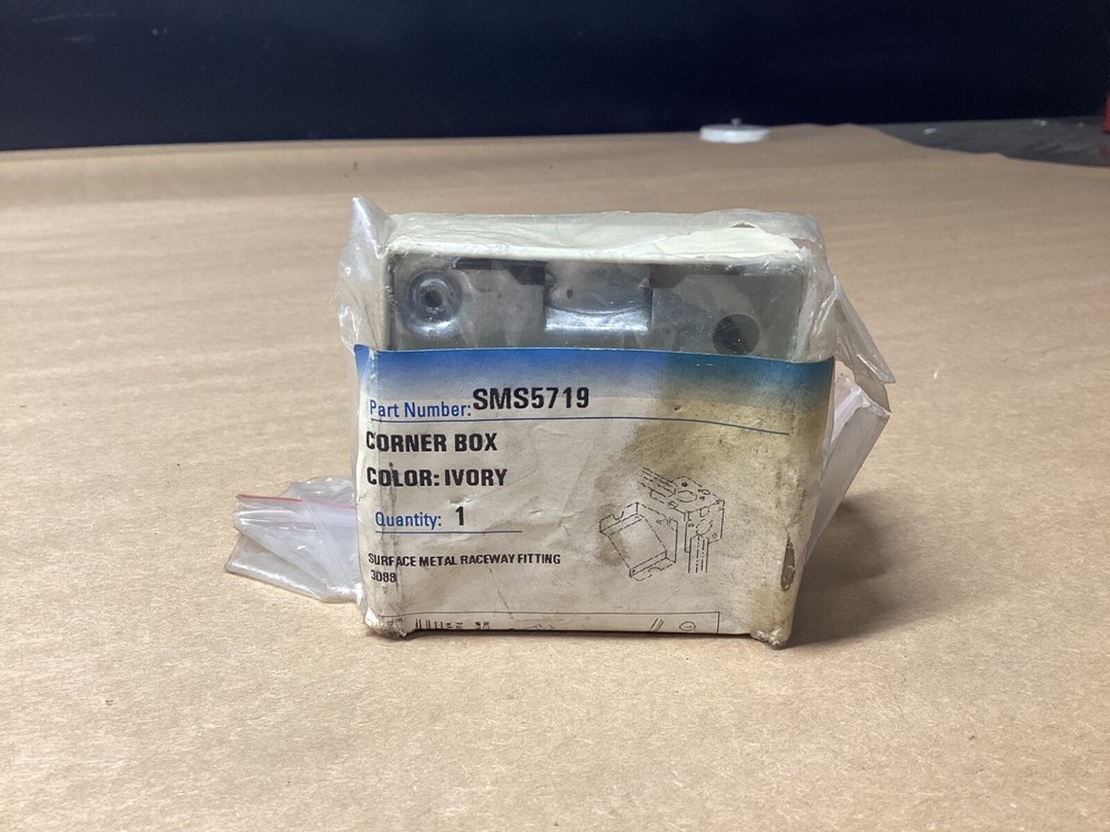 MONO SYSTEMS  CORNER BOX  IVORY  SMS5719 #112G134*CO