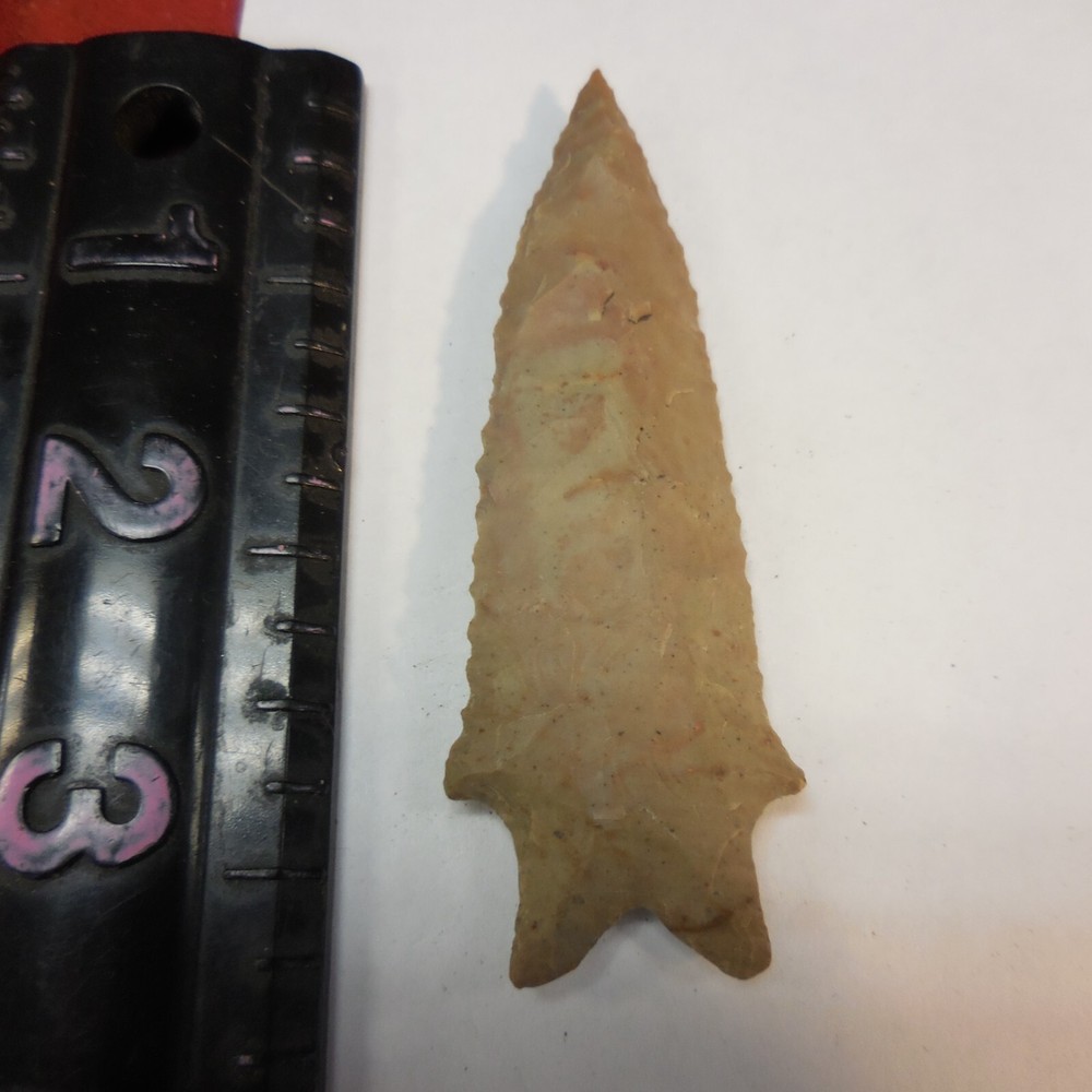 KIRK SERRATED POINT--CLASSIC FORM AND FLAKING