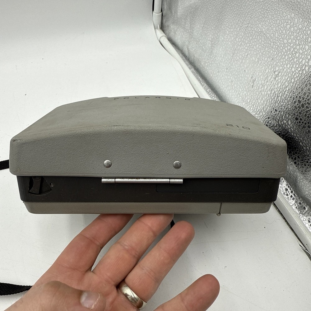 POLAROID AUTOMATIC LAND CAMERA 210 IN CASE WITH STRAP