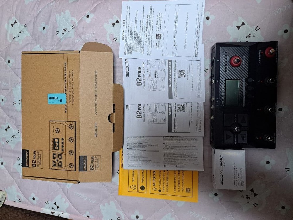 ZOOM B2 FOUR bass effector