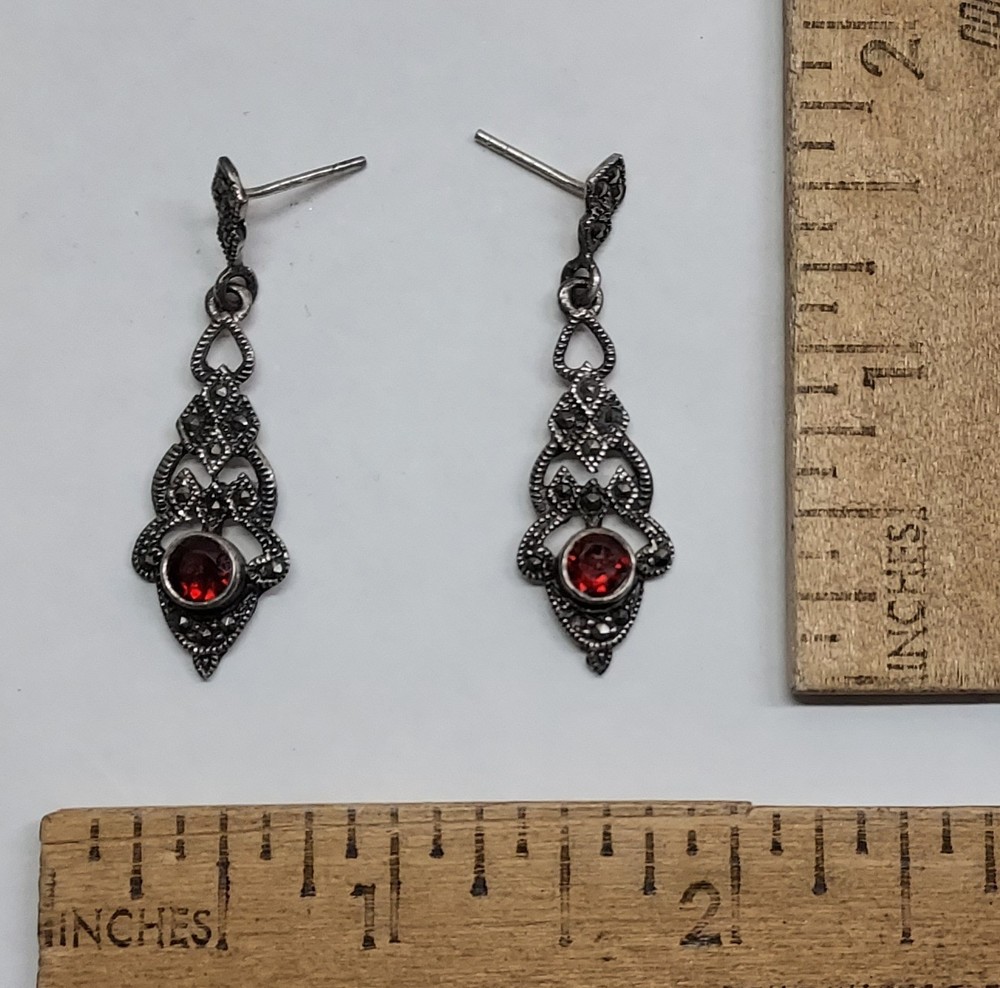 RED setting - 925 - pierced EARRINGS - listing #7767