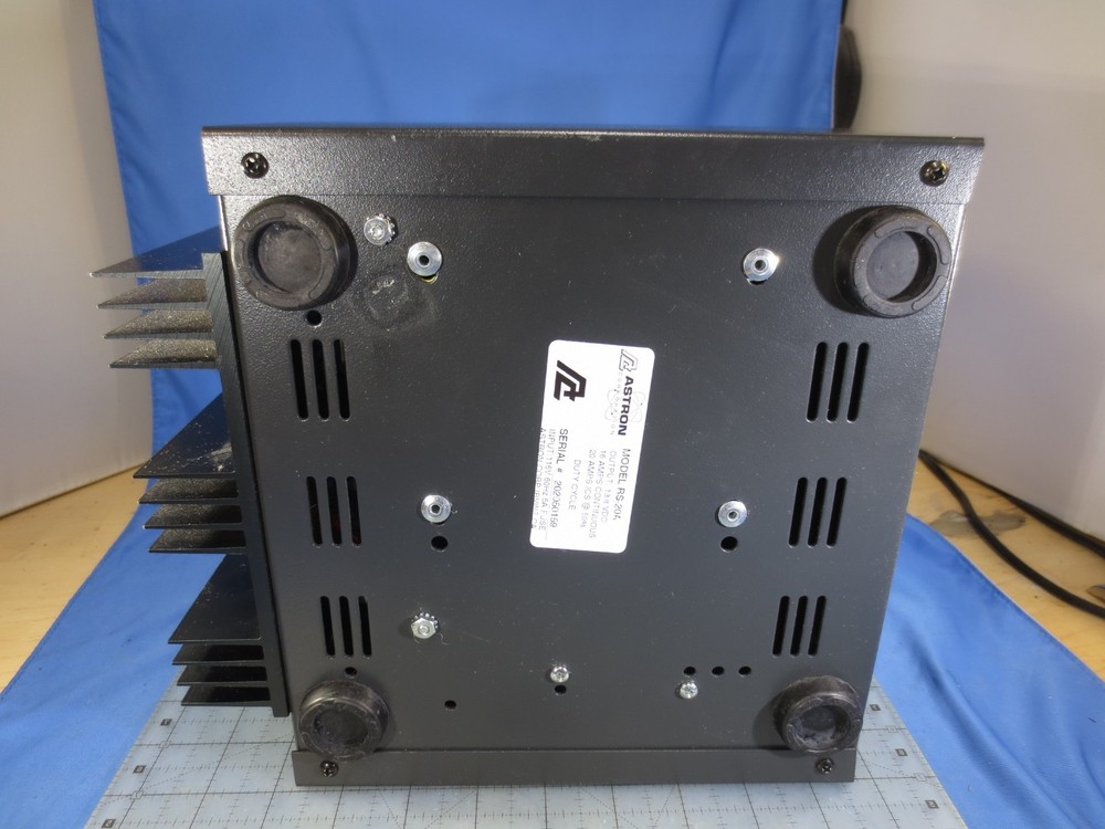 ASTRON RS-20A Linear AC-DC Power Supply, 13.8VDC, 20A Max 16A (*Tested!*)