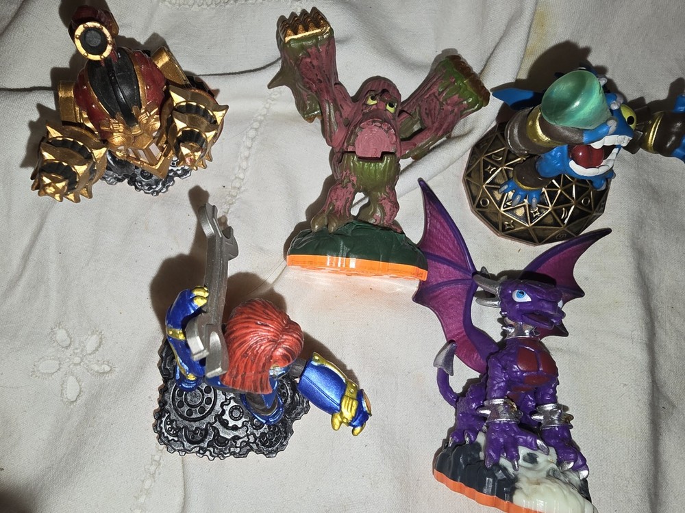Skylander Giants 5 Figures Lot