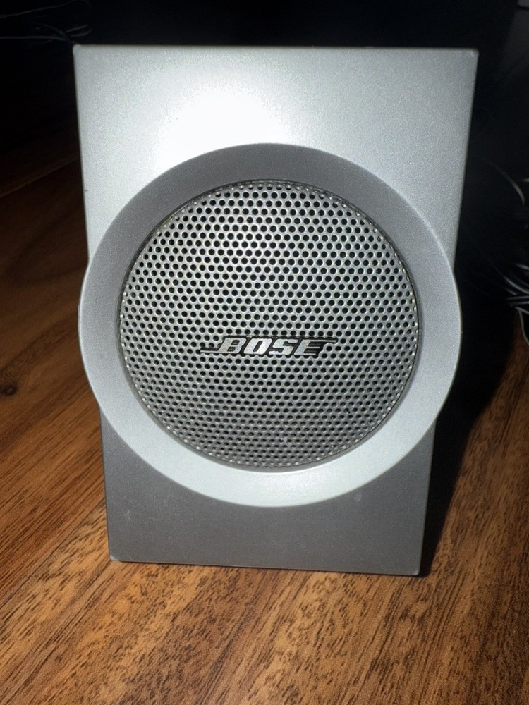 Bose Companion 3 Multimedia ComputerSpeaker System