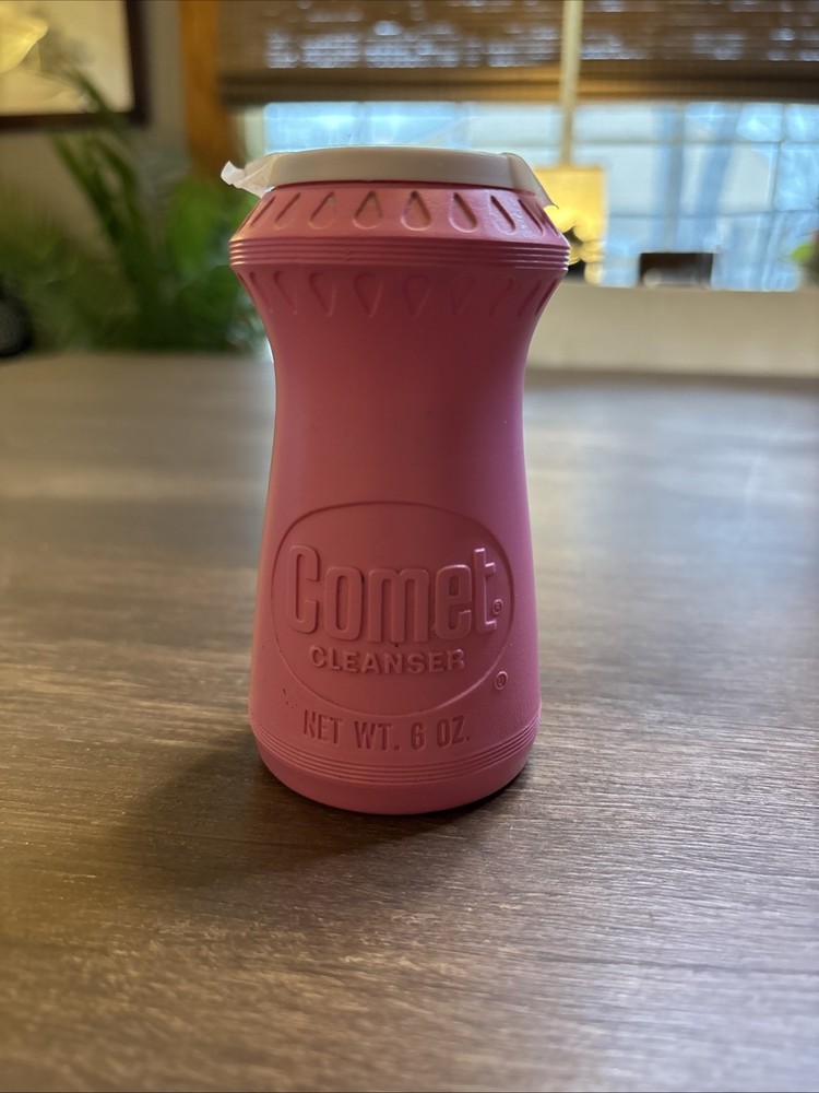 Comet Pink Cleanser Vintage Plastic 6 Oz. Container Full Display
