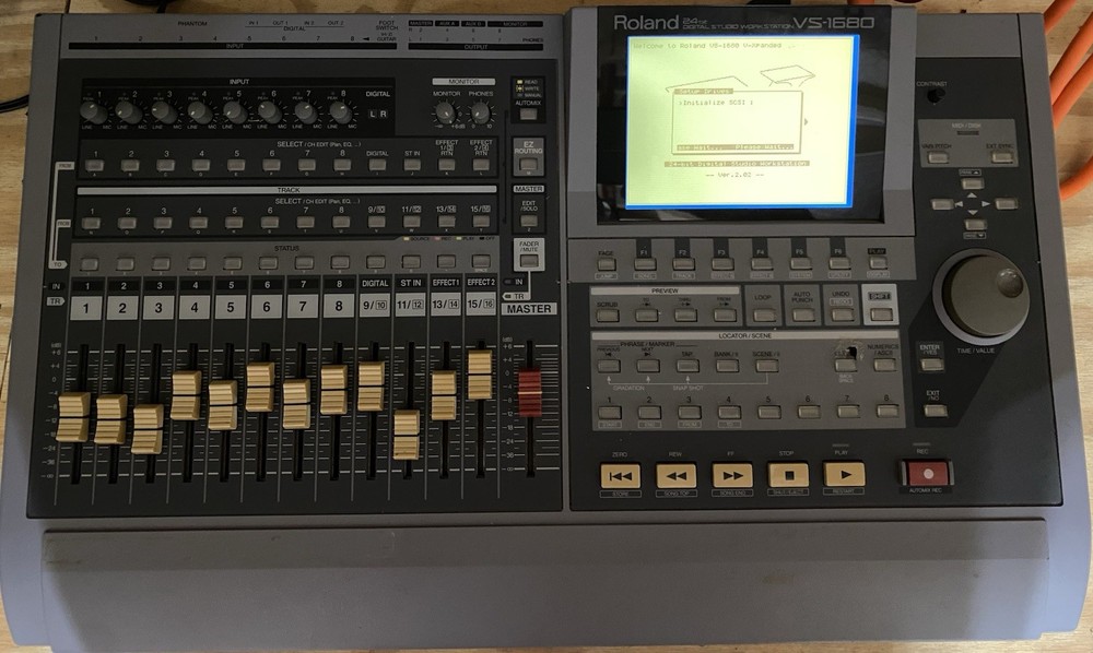 Roland VS-1680/880 Digital Studio Workstation Multitrack Recorder