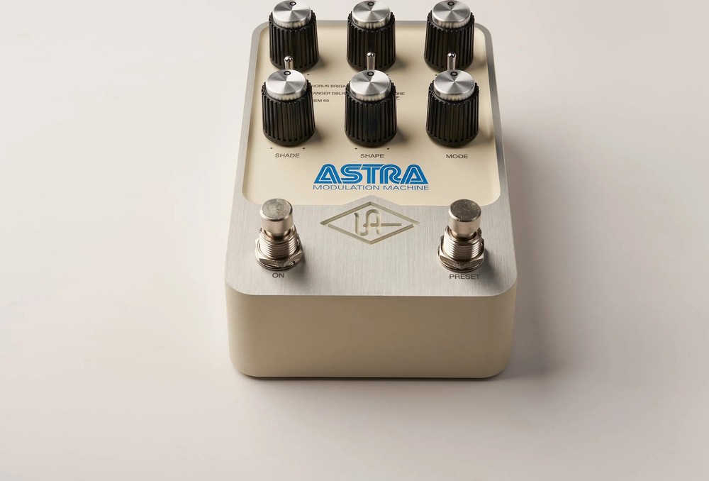 Universal Audio ASTRA Modulation Pedal