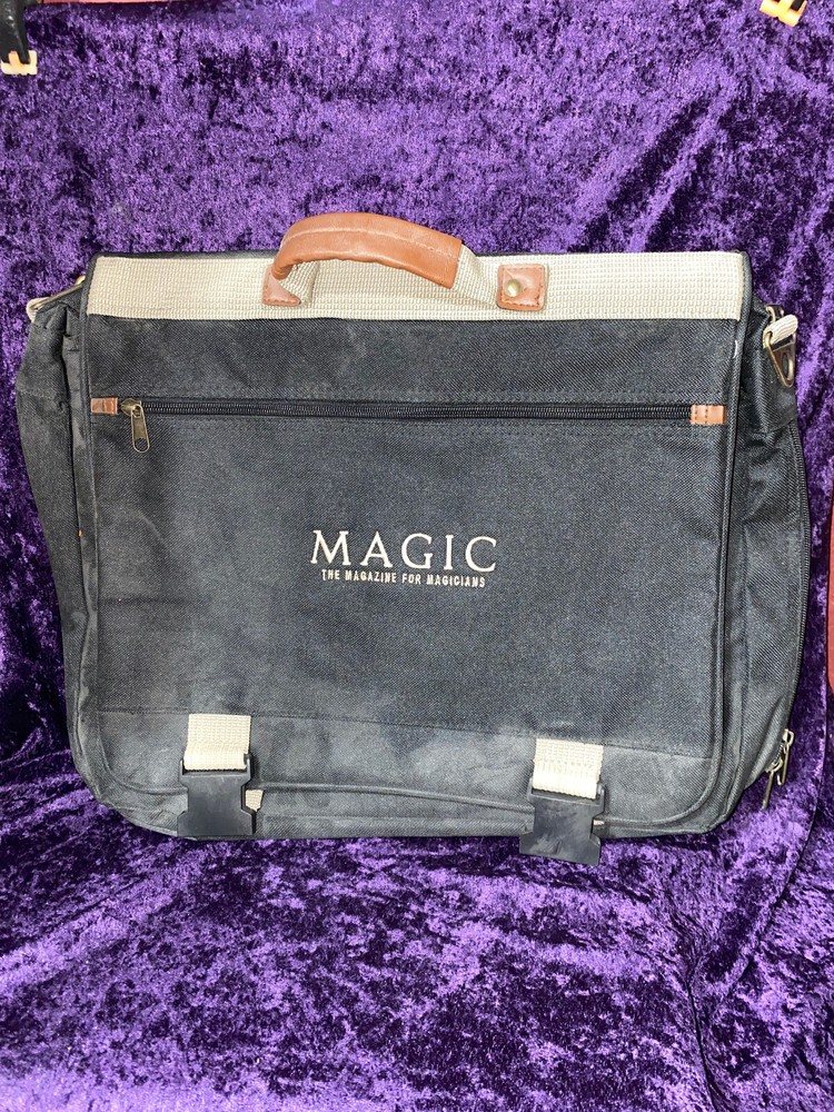 Magic magazine messenger bag /Magic Live 2004