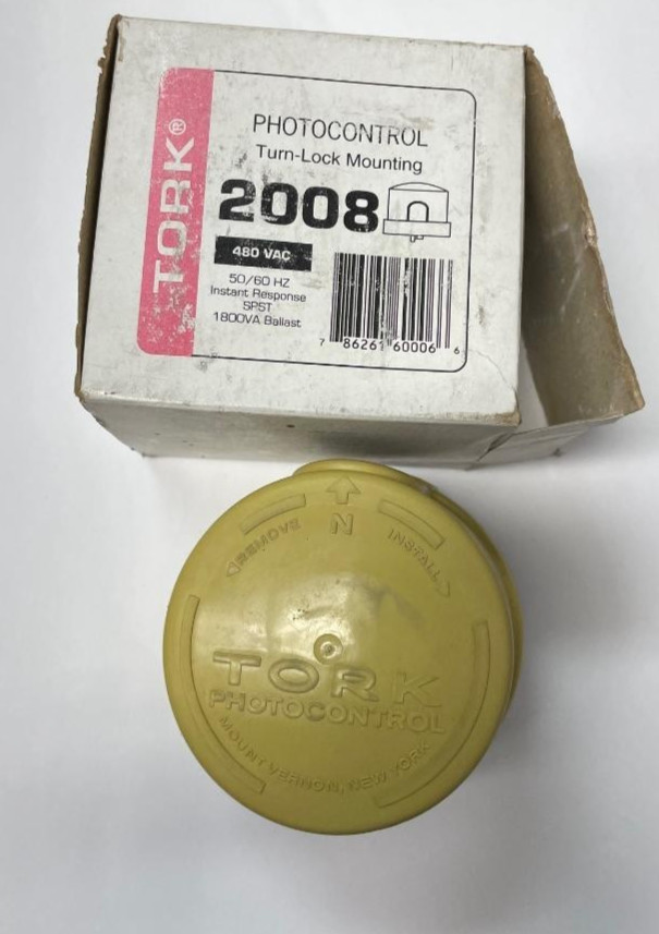 Tork #2008 Photo Control Turn Locking Mount 480Volt