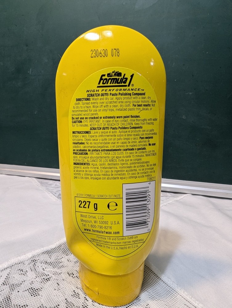 Formula 1 Scratch Out Paste Polishing Compound 8oz Bottle