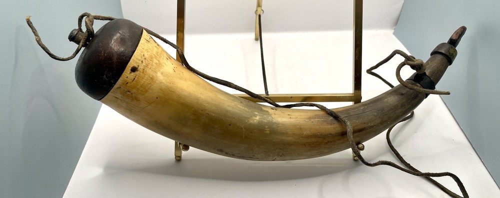 Civil War Era Natural Horn Powder Flask (E-2)