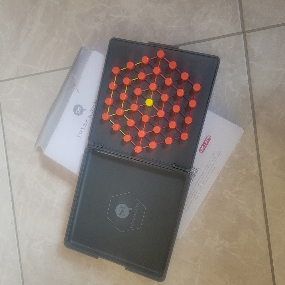Think Games THINK & JUMP Game Pressman Complete Excellent Condition