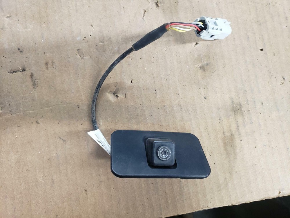 15 YUKON Camera, rear (in tailgate), opt UVC