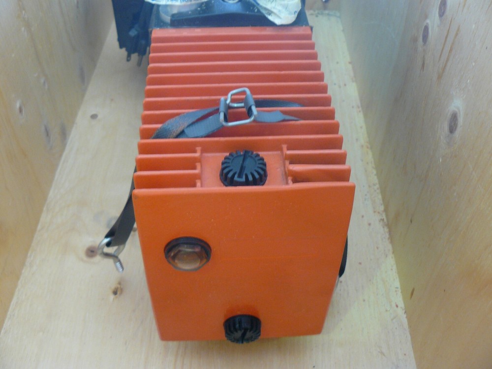 Alcatel 2012A dual stage rotary vane vacuum pump