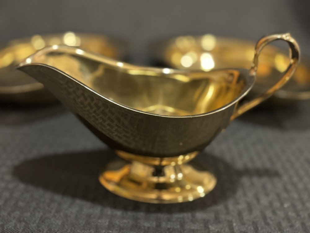 Dirilyte Golden two trays and creamer