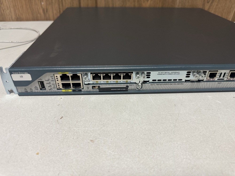 Cisco 2801 Integrated Services Router Rackmount Untested