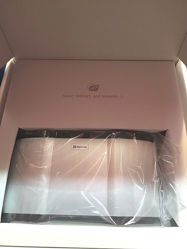 WePresent WiPG-1600 Wireless Presentation System