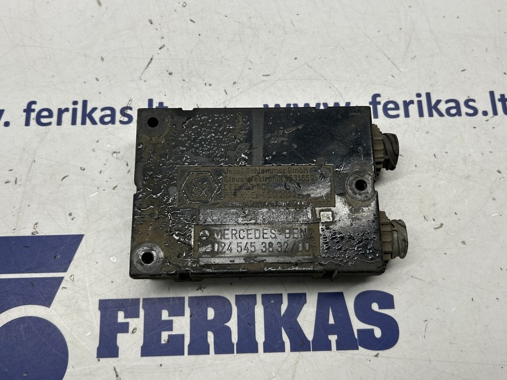 Mercedes Benz control unit module A0245453832