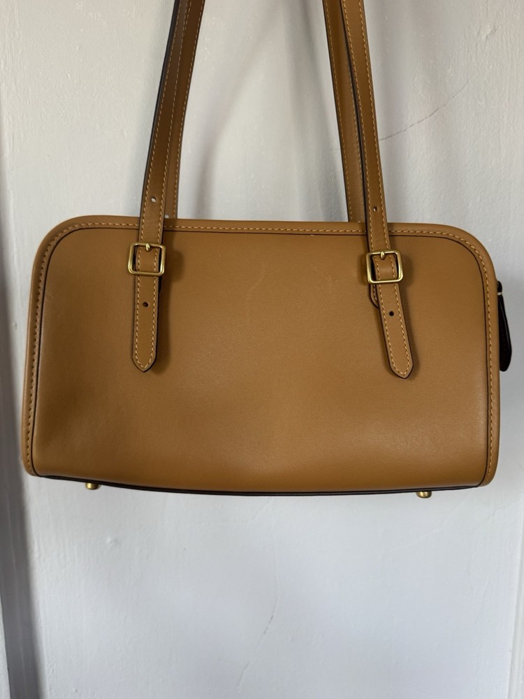 COACH SWING ZIP 25 SHOULDER BAG NWOT