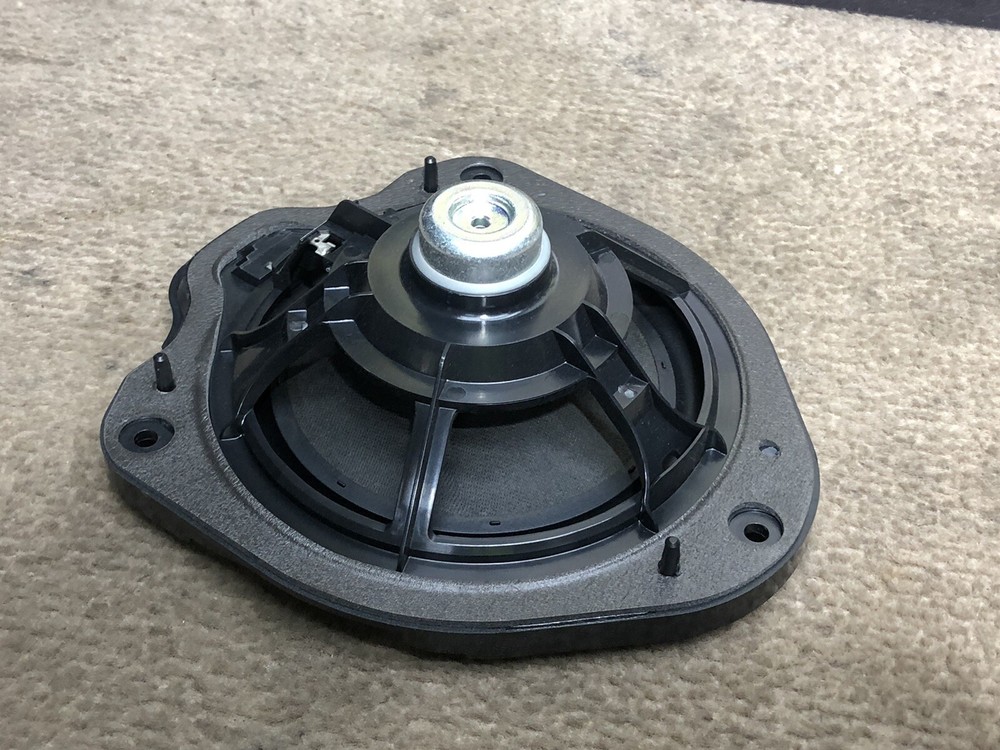 Audi A3 8V Rear Speaker 8V0035411