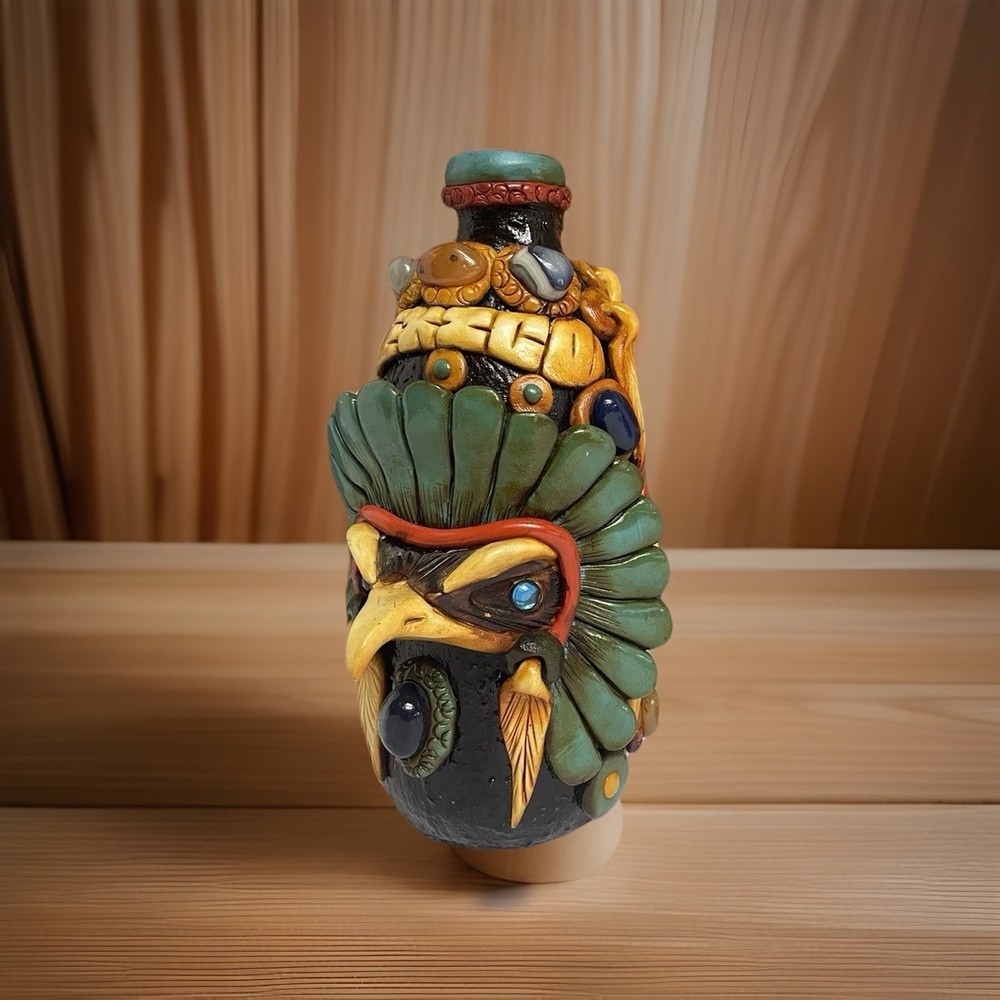 Aztec 3D Figural Eagle Obsidian Clay Tequila Bottle Mexican Mayan Fun Bar ware