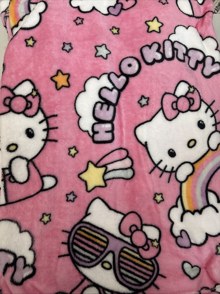 Hello Kitty Star And Rainbow Pink Plush Throw  50x70