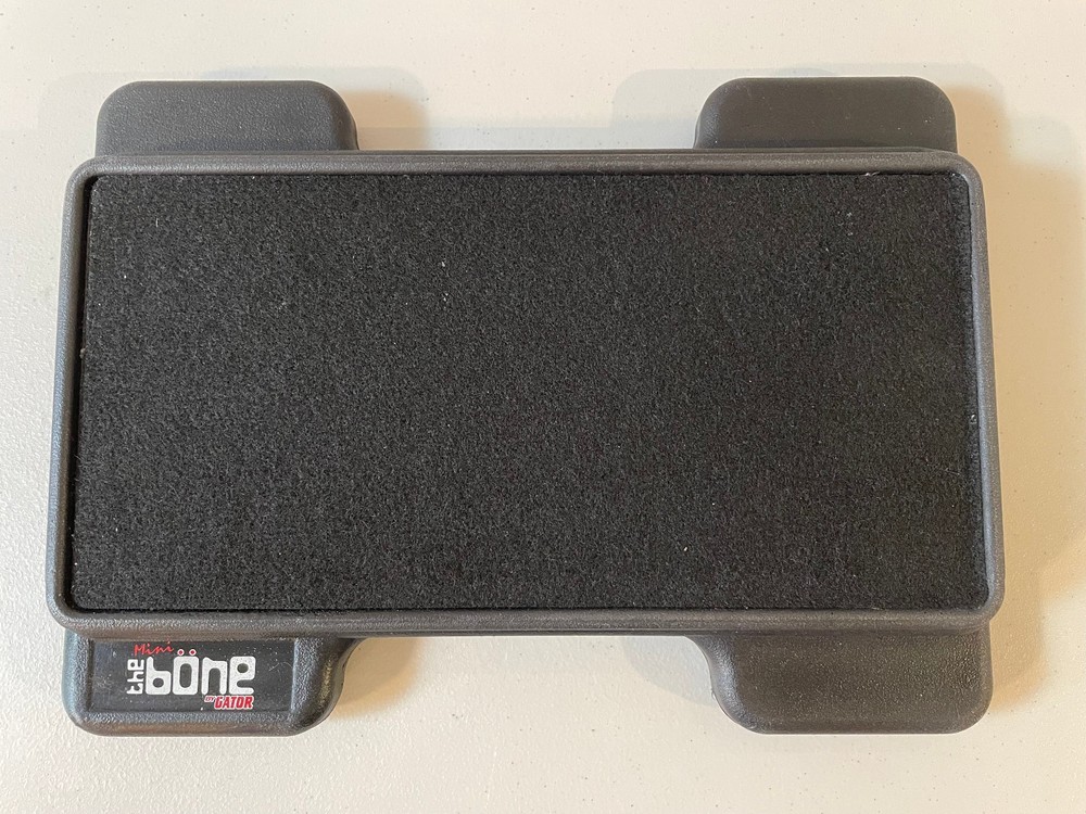 Gator Cases G Mini-Bone Pedal Board with Carry Bag