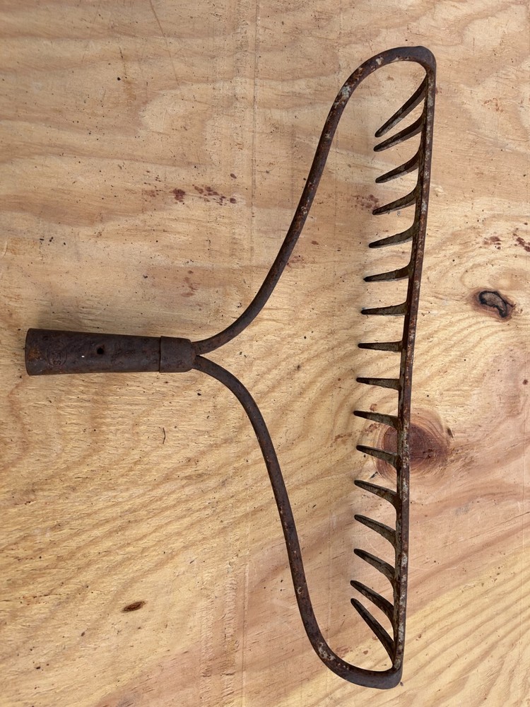 Rake Head Rusty Rustic no handle Original Vintage Primitive Metal